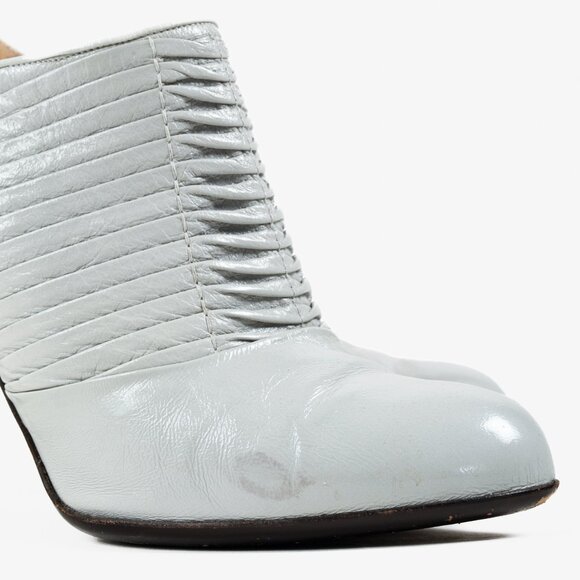 Salvatore Ferragamo Ribbed Leather Pumps - Picture 3 of 11